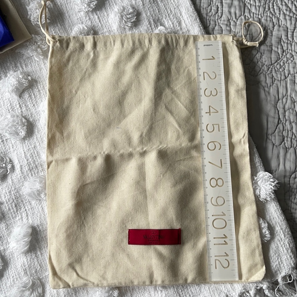 Valentino Garavani dust bag